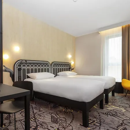 Ibis Styles Stare