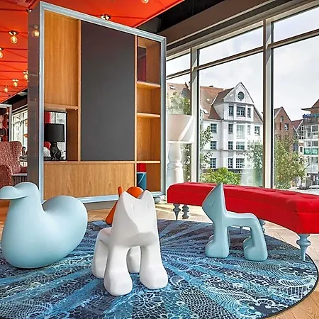 Ibis Styles Stare
