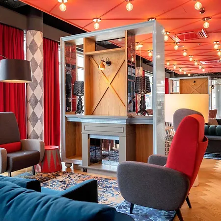 Ibis Styles Stare